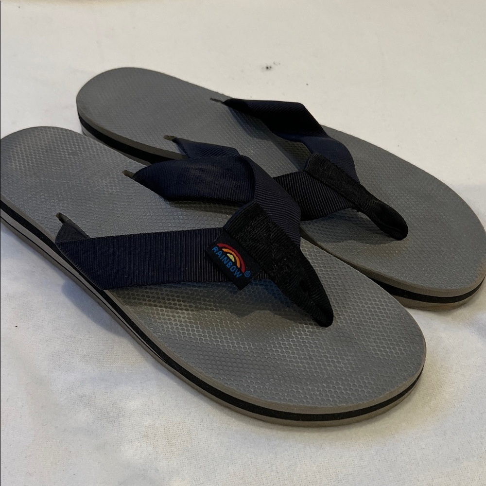 Rainbow Gray Footbed Flip Flops with Black Nylon Straps women’s 8/9